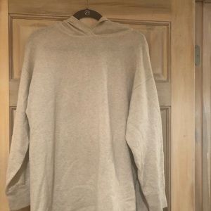 Skull Cashmere cream cashmere sweater.